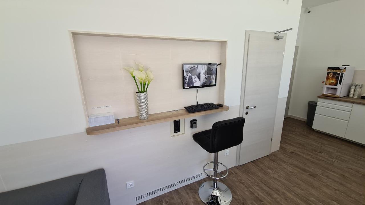 Cabin Hostel ليوبليانا المظهر الخارجي الصورة